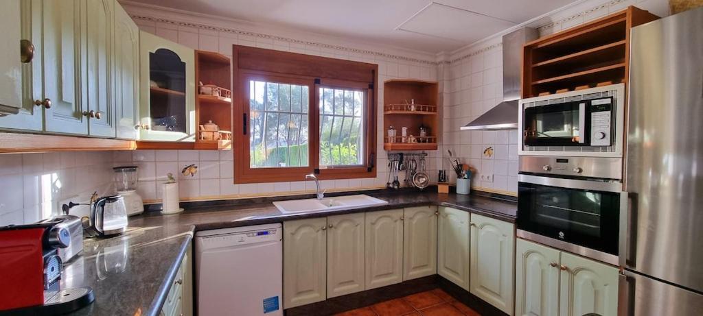 Wonderful Villa, Heated Pool, Near Beautiful Town Alboy Zewnętrze zdjęcie